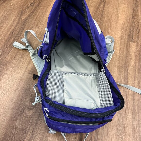 EUC Osprey Talon 22 Pack Hiking Backpack Indigo Blue/Purple - Picture 7 of 11